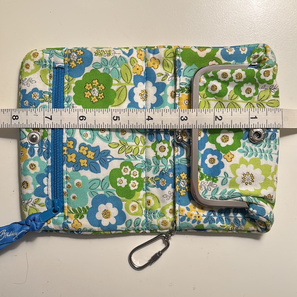NWOT Vera Bradley Floral Bifold Wallet - Picture 9 of 9